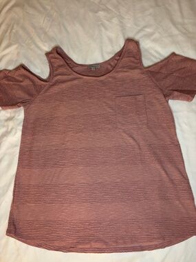 Cold-Shoulder Textured Pocket Tee - Mauve Pink